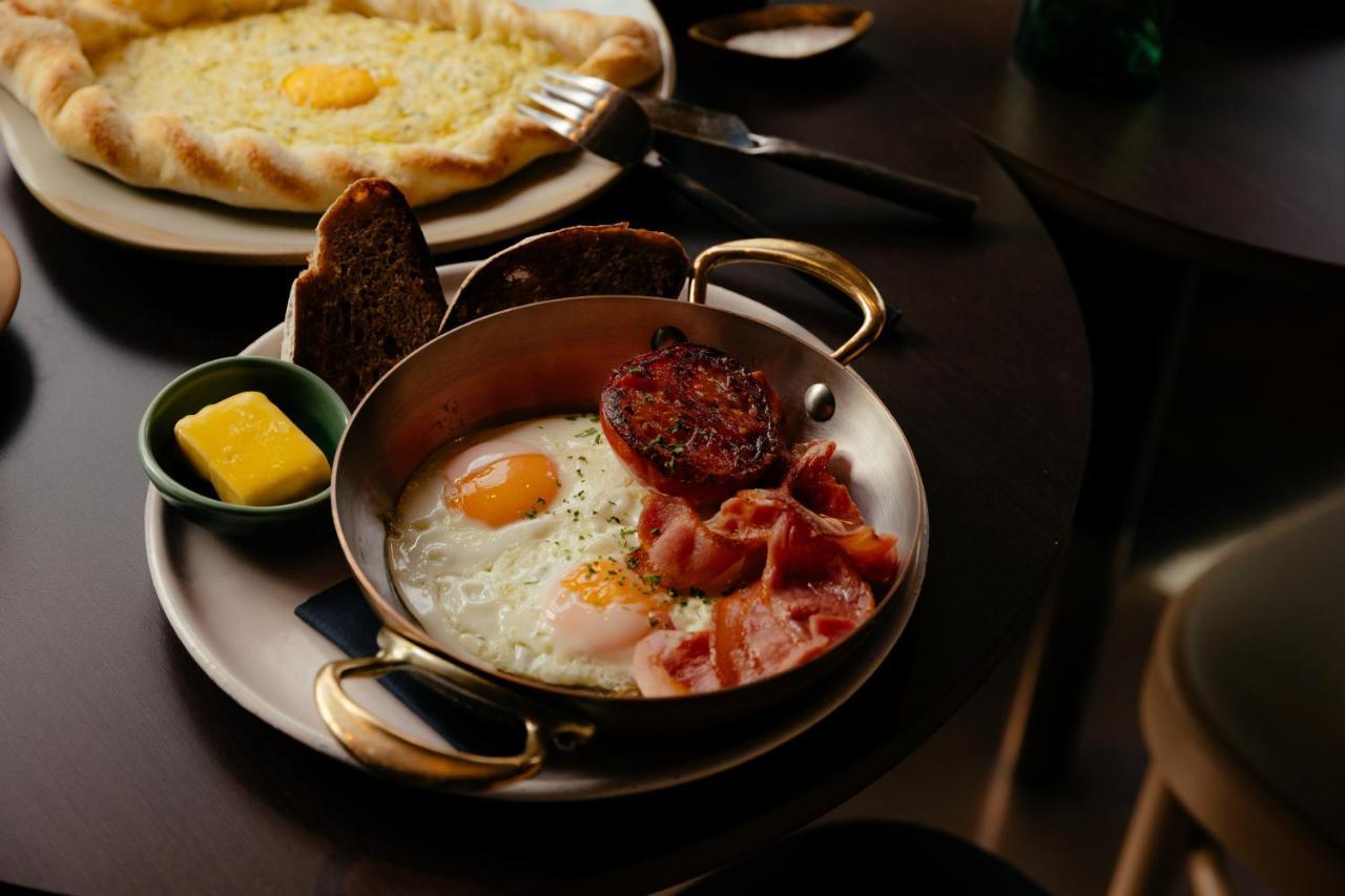 Qt Auckland Hotel Екстериор снимка A traditional English breakfast