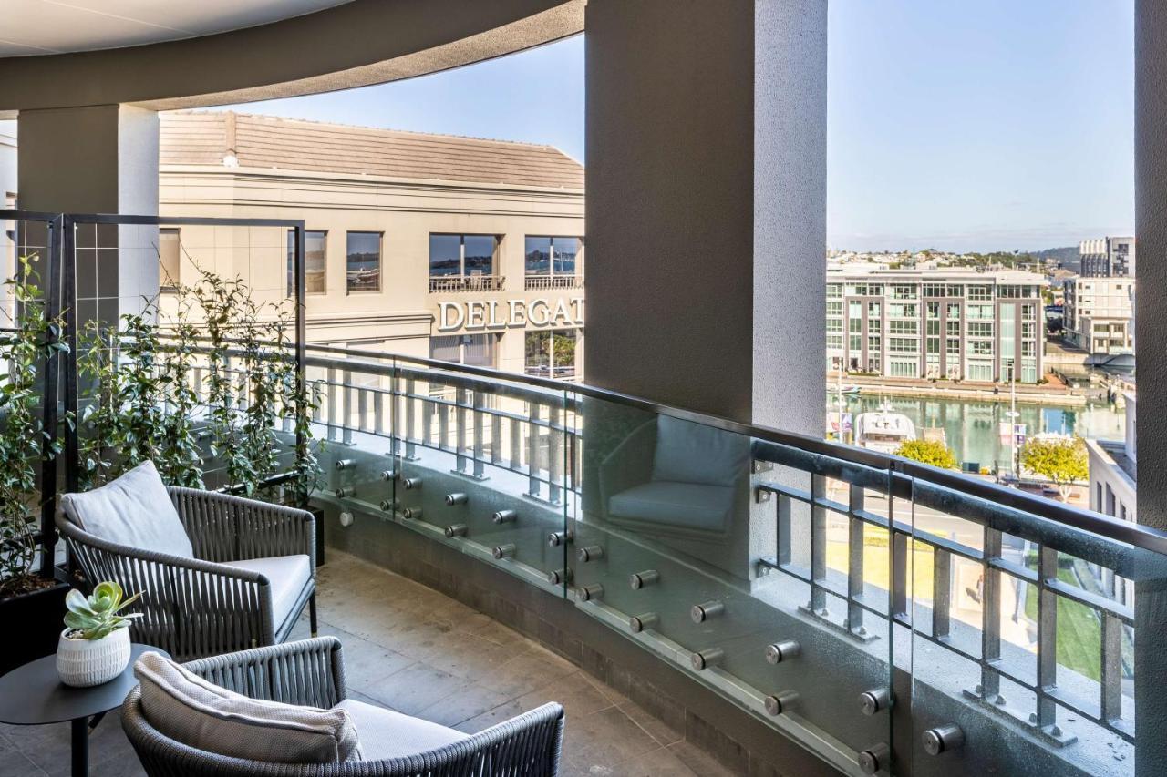 Qt Auckland Hotel Екстериор снимка Balcony