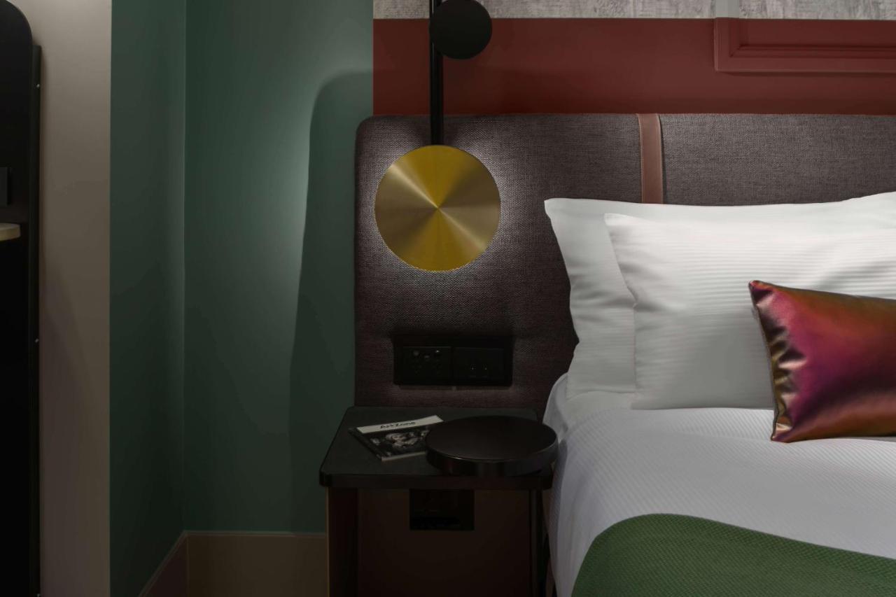 Qt Auckland Hotel Екстериор снимка A 3D rendering of a bedroom